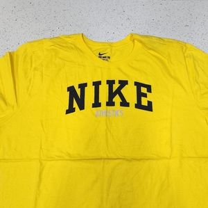 Nike t-shirt